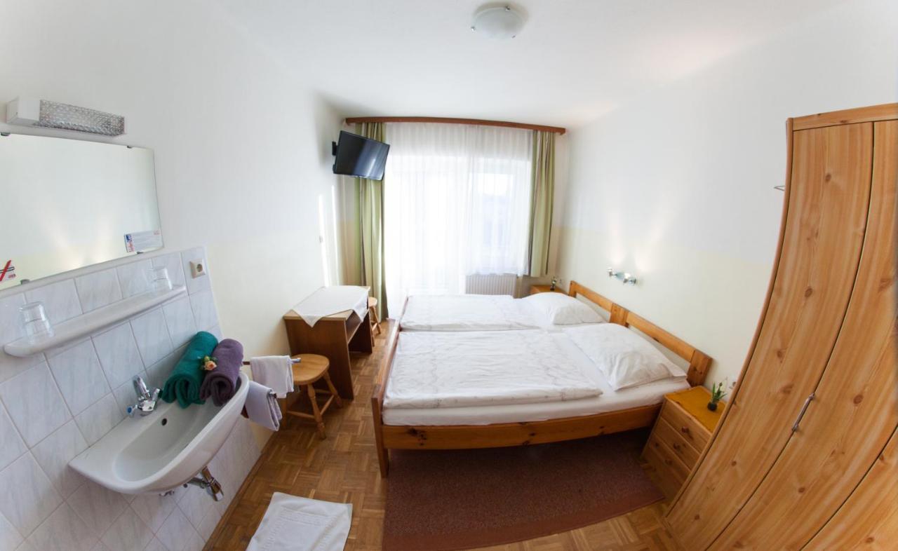 Fruehstueckspension Koelich Klagenfurt am Wörthersee Extérieur photo