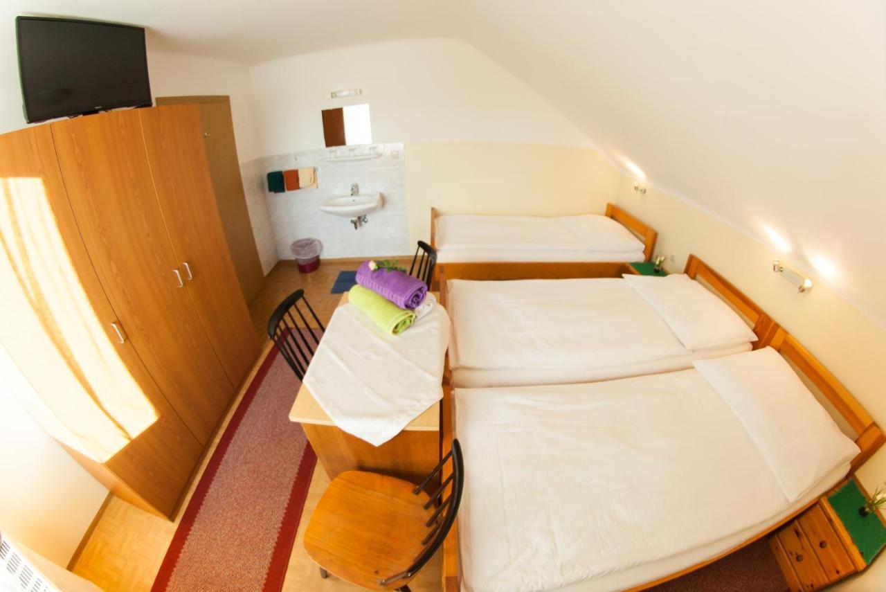 Fruehstueckspension Koelich Klagenfurt am Wörthersee Extérieur photo
